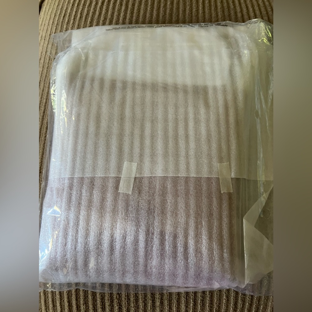 Coach Mini Rowan File Bag nwt in packaging - Picture 5 of 6